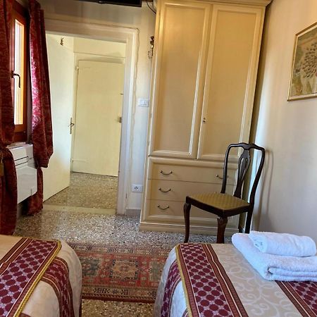 Emanuela'S Flat Lägenhet Venedig Exteriör bild