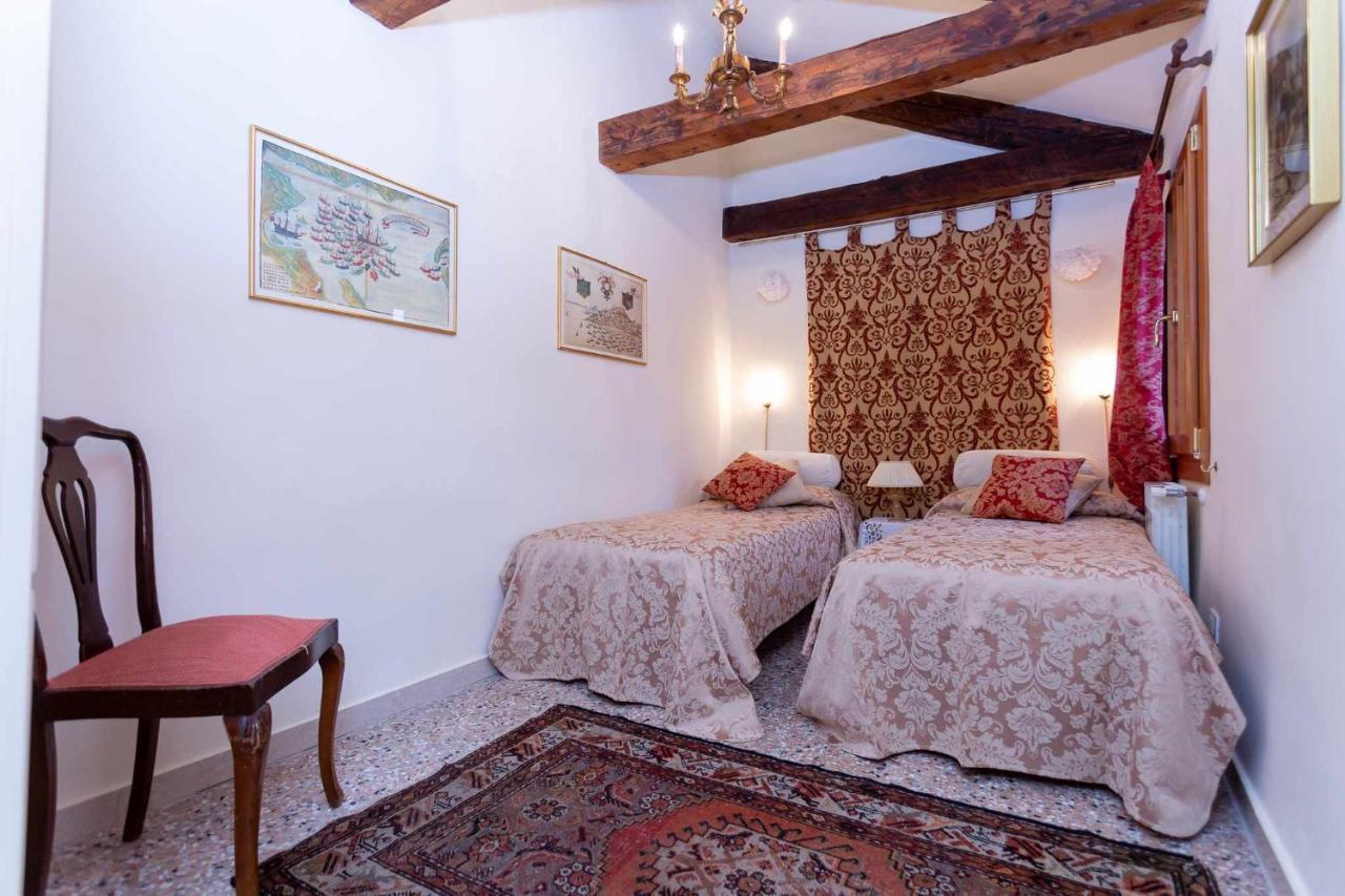 Emanuela'S Flat Lägenhet Venedig Exteriör bild