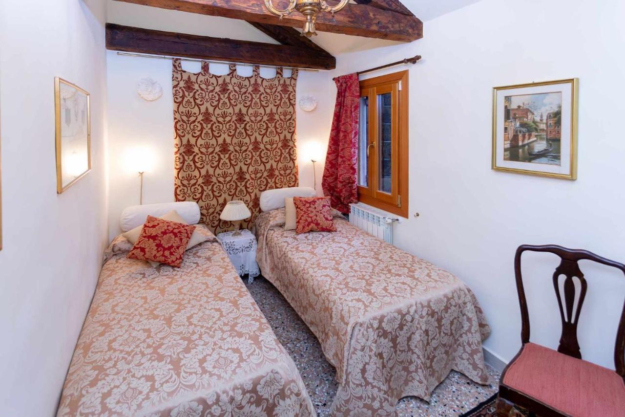 Emanuela'S Flat Lägenhet Venedig Exteriör bild