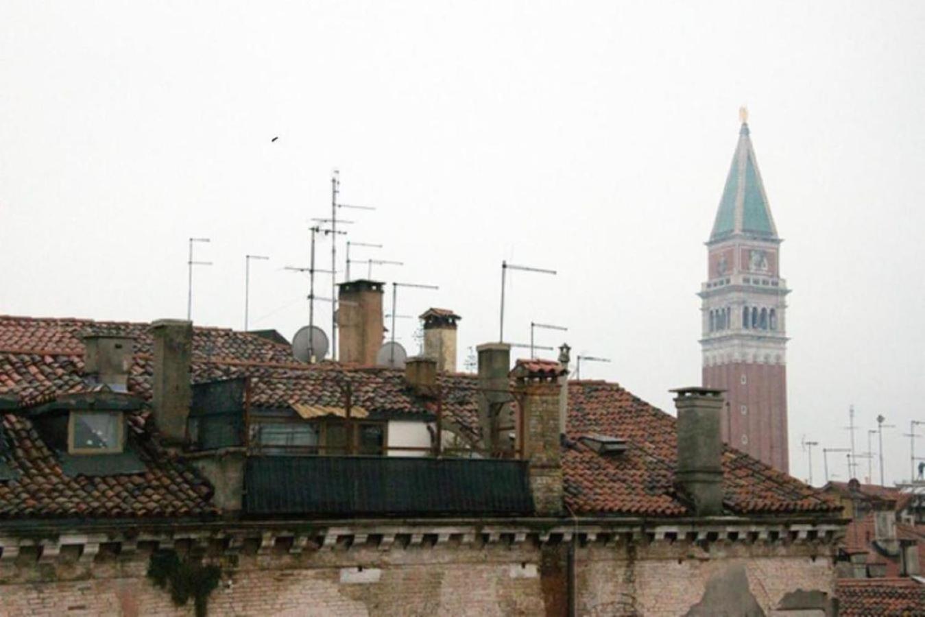 Emanuela'S Flat Lägenhet Venedig Exteriör bild