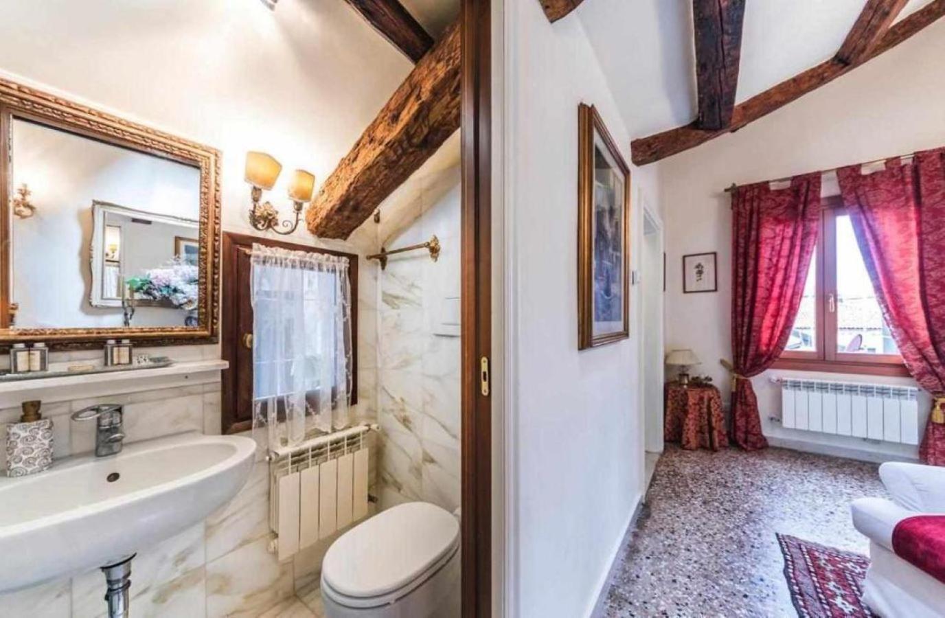 Emanuela'S Flat Lägenhet Venedig Exteriör bild